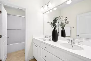 61 Lupari, Irvine, CA 92618 - Photo 27