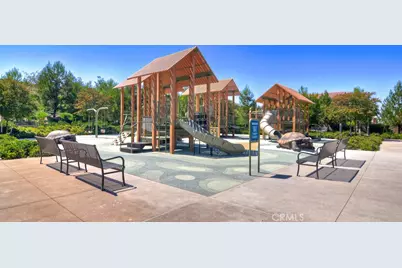 61 Lupari, Irvine, CA 92618 - Photo 35