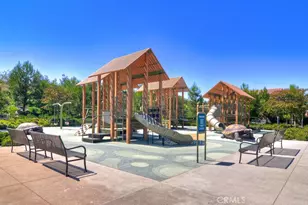 61 Lupari, Irvine, CA 92618 - Photo 35