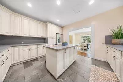 268 S Norton, Los Angeles, CA 90004 - Photo 9