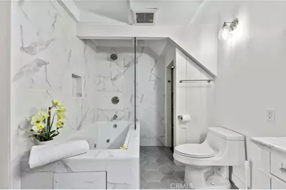 941 W Hawthorn #9, San Diego, CA 92101 - Photo 27