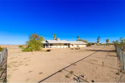 150752 Capistrano, Big River, CA 92242 - Photo 35