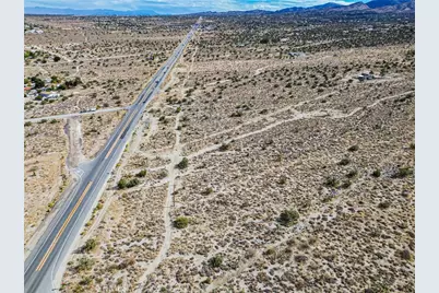 30002 263rd, Llano, CA 93544 - Photo 15