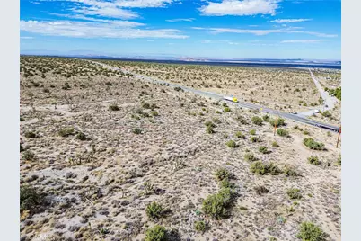 30002 263rd, Llano, CA 93544 - Photo 49