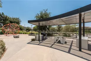 363 Proctor, Irvine, CA 92618 - Photo 39