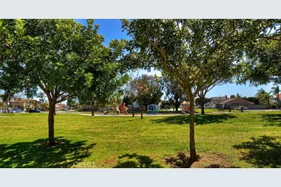 17612 Wrightwood Lane, Huntington Beach, CA 92649 - Photo 41