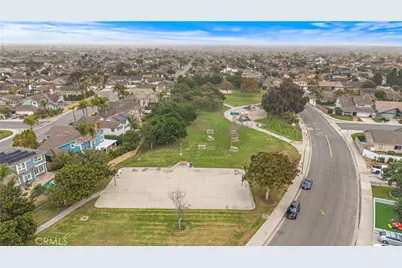 17612 Wrightwood Lane, Huntington Beach, CA 92649 - Photo 39