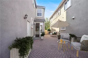 27626 Sunny Creek Dr, Valencia, CA 91354 - Photo 13