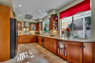 19 Calle De Arena, Rancho Santa Margarita, CA 92688 - Photo 11