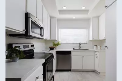 257 Huntington, Irvine, CA 92620 - Photo 7