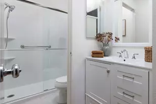 257 Huntington, Irvine, CA 92620 - Photo 19