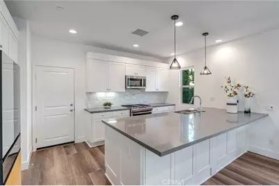 177 Frame, Irvine, CA 92618 - Photo 15