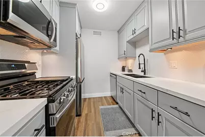 26322 Via Roble, Mission Viejo, CA 92691 - Photo 9