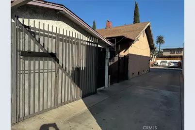 12008 Long Beach Boulevard, Lynwood, CA 90262 - Photo 9