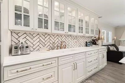 5342 Kenilworth, Huntington Beach, CA 92649 - Photo 15