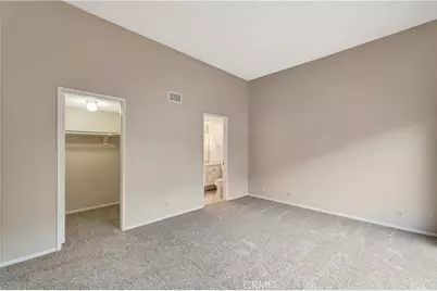2670 W Segerstrom #F, Santa Ana, CA 92704 - Photo 13