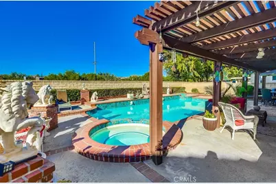 21045 Susan Carole, Saugus, CA 91350 - Photo 9