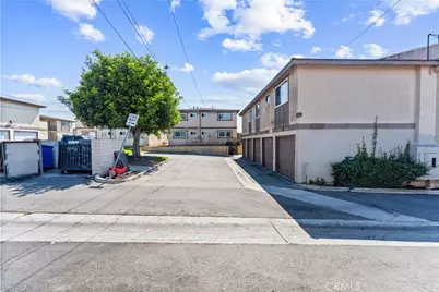 17431 Koledo, Huntington Beach, CA 92647 - Photo 7