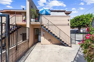 17431 Koledo, Huntington Beach, CA 92647 - Photo 9