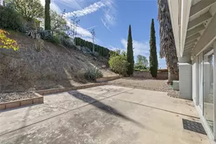 190 Lucero St, Thousand Oaks, CA 91360 - Photo 27