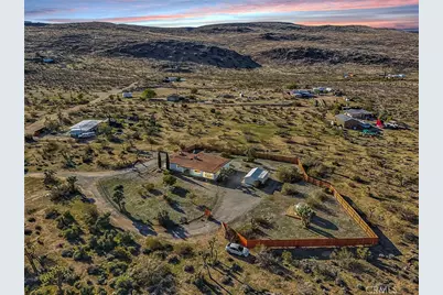 56676 Sunset Drive, Yucca Valley, CA 92284 - Photo 3