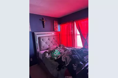 11507 Grape, Los Angeles, CA 90059 - Photo 9