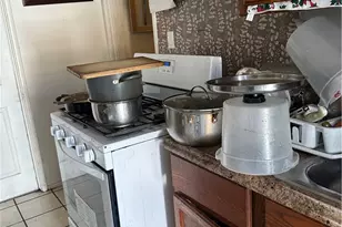 11507 Grape, Los Angeles, CA 90059 - Photo 11