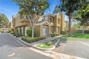 14 Scripps Aisle, Irvine, CA 92612 - Photo 35