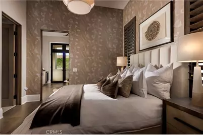 545 Peninsula, Irvine, CA 92602 - Photo 17