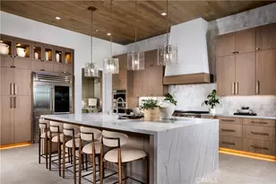 552 Peninsula, Irvine, CA 92602 - Photo 11