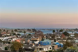 521 Kings Rd, Newport Beach, CA 92663 - Photo 37