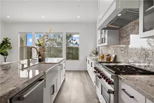 59 Longchamp, Irvine, CA 92602 - Photo 7