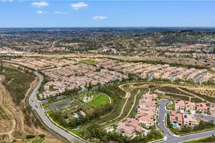 59 Longchamp, Irvine, CA 92602 - Photo 35