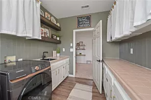 14289 Meadowlands Dr, Riverside, CA 92503 - Photo 31