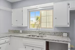 4005 Madrid Ave, Bakersfield, CA 93309 - Photo 9