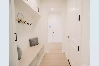 279 Barnes, Tustin, CA 92782 - Photo 19