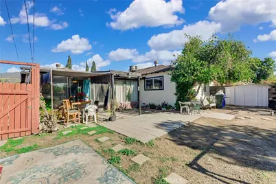 25809 Date, San Bernardino, CA 92404 - Photo 27