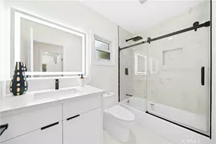 713 Flower Ave, Venice, CA 90291 - Photo 25