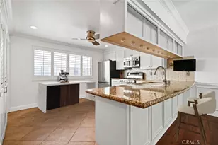 18409 Collins St, Tarzana, CA 91356 - Photo 7