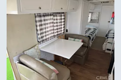 68175 Pole Line, 29 Palms MCB, CA 92277 - Photo 5