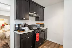 1301 W 60th Pl, Los Angeles, CA 90044 - Photo 9