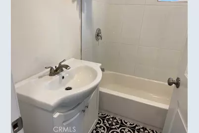 1301 W 60th Place, Los Angeles, CA 90044 - Photo 19