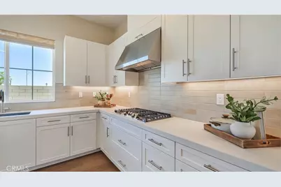 27423 Shining Willow Lane, Valencia, CA 91381 - Photo 3