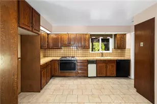 13402 Winthrope St, Santa Ana, CA 92705 - Photo 15
