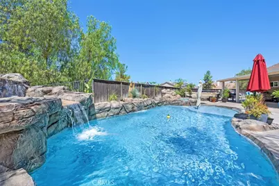 185 Alabaster, Perris, CA 92570 - Photo 23