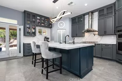 185 Alabaster, Perris, CA 92570 - Photo 7