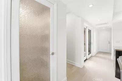 211 E Bay, Newport Beach, CA 92661 - Photo 17