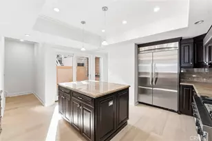 211 E Bay, Newport Beach, CA 92661 - Photo 15