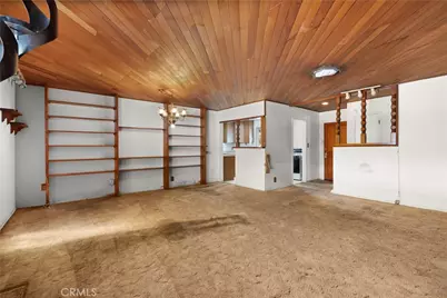 18928 Victory Boulevard, Tarzana, CA 91335 - Photo 9