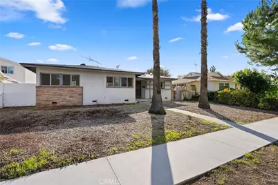 18928 Victory Boulevard, Tarzana, CA 91335 - Photo 3